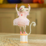 Hermosa Ratona Bailarina de Ballet